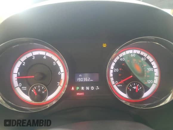 2011 Dodge Grand Caravan Mainstreet with VIN 2D4RN3DGXBR611800, listed as a Copart auction lot 84710005 with 190,362 mi miles and Salvage title. Bid and sale history available at DreamBid. Image 9.