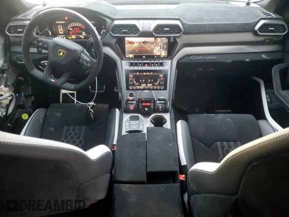 2023 Lamborghini Urus Performante with VIN ZPBUC3ZL1PLA27460, listed as a Copart auction lot 83781864 with 9,091 mi miles and Salvage title. Bid and sale history available at DreamBid. Image 8.