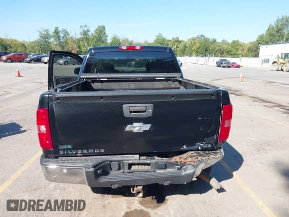 2011 Chevrolet Silverado 1500 LTZ with VIN 3GCUKTE2XBG259942, listed as a IAAI auction lot 43181017 with 219,497 mi miles and . Bid and sale history available at DreamBid. Image 16.