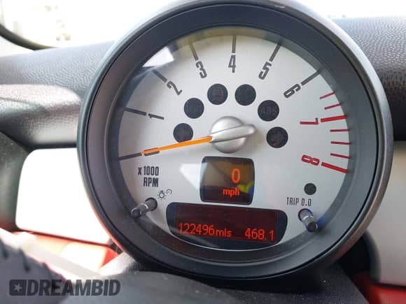 2012 MINI Hardtop with VIN WMWSU3C52CT542027, listed as a IAAI auction lot 42572780 with 122,496 mi miles and . Bid and sale history available at DreamBid. Image 7.