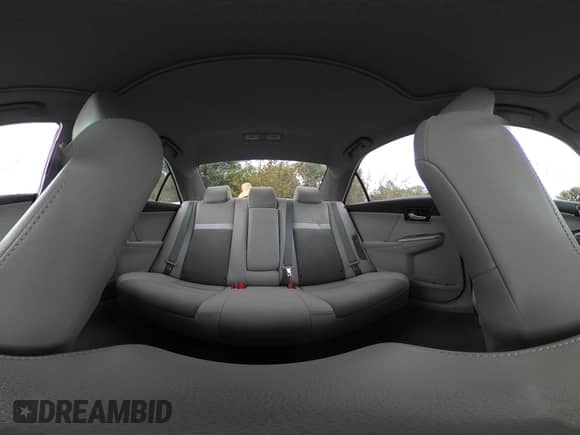 2013 Toyota Camry LE z VIN 4T1BD1FK2DU069763, wystawiony jako IAAI lot #43414989 z przebiegiem 70 738 mil mil oraz . Historia ofert i sprzedaży dostępna na DreamBid. Obrazek 19.