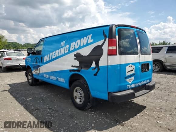 2005 Chevrolet Express Cargo Y3G Mobility with VIN 1GCHG35U151143956, listed as a Copart auction lot 56061205 with 207,030 mi miles and Salvage title. Bid and sale history available at DreamBid. Image 2.