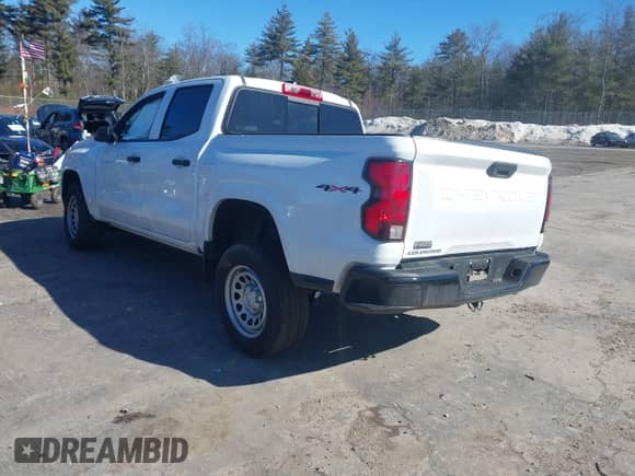 2023 Chevrolet Colorado 4WD Work Truck z VIN 1GCGTBEC1P1183966, wystawiony jako IAAI lot #41717632 z przebiegiem 36 395 mil mil oraz . Historia ofert i sprzedaży dostępna na DreamBid. Obrazek 3.