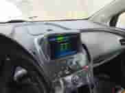 2012 Chevrolet Volt z VIN 1G1RD6E46CU106064, wystawiony jako IAAI lot #43547170 z przebiegiem 55 015 mil mil oraz . Historia ofert i sprzedaży dostępna na DreamBid. Obrazek 14.