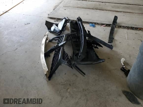 2019 Toyota Camry XSE z VIN 4T1B61HK7KU783750, wystawiony jako Copart lot #70703915 z przebiegiem 104 057 mil mil oraz Czysty tytuł • Clean title. Historia ofert i sprzedaży dostępna na DreamBid. Obrazek 12.