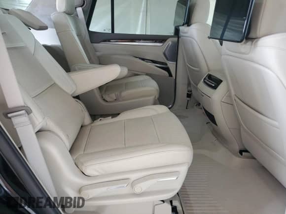 2025 Cadillac Escalade 4WD Sport Platinum с VIN 1GYS9GRL1SR165472, выставлен на аукционе Copart как лот 68270775 с пробегом 195 миль миль и Списание • Salvage title. История ставок и продаж доступна на DreamBid. Изображение 11.