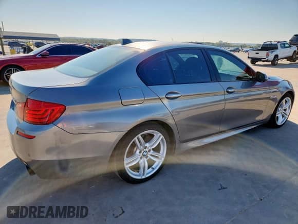 2016 BMW 5 Series 535i с VIN WBA5B1C52GG133712, выставлен на аукционе Copart как лот 84934775 с пробегом 87 561 миль миль и Чистый • Clean title. История ставок и продаж доступна на DreamBid. Изображение 3.