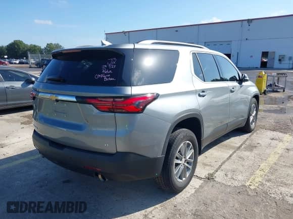 2023 Chevrolet Traverse LT Cloth z VIN 1GNERGKW8PJ129783, wystawiony jako IAAI lot #43334491 z przebiegiem 23 229 mil mil oraz . Historia ofert i sprzedaży dostępna na DreamBid. Obrazek 4.