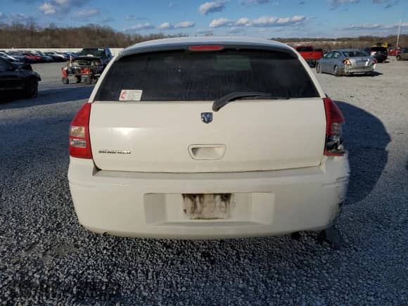 2007 Dodge Magnum с VIN 2D4FV47T27H695612, выставлен на аукционе Copart как лот 87286584 с пробегом 118 879 миль миль и Списание • Salvage title. История ставок и продаж доступна на DreamBid. Изображение 6.