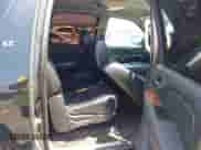 2007 Chevrolet Suburban LT z VIN 1GNFK16317R179979, wystawiony jako IAAI lot #42435485 z przebiegiem 145 505 mil mil oraz . Historia ofert i sprzedaży dostępna na DreamBid. Obrazek 8.