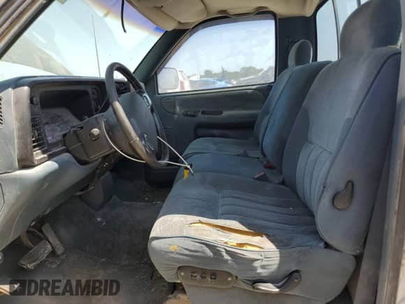 1996 Dodge RAM with VIN 1B7MC36W8TS573260, listed as a Copart auction lot 67555195 with 197,379 mi miles and Salvage title. Bid and sale history available at DreamBid. Image 7.
