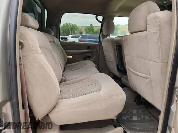 2002 Chevrolet Silverado 2500HD LS с VIN 1GCHK23U12F154935, выставлен на аукционе Copart как лот 70275405 с пробегом 334 991 миль миль и Списание • Salvage title. История ставок и продаж доступна на DreamBid. Изображение 10.