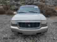 2000 Cadillac Escalade z VIN 1GYEK13RXYR103671, wystawiony jako Copart lot #48146125 z przebiegiem 271 195 mil mil oraz Szkoda całkowita • Salvage title. Historia ofert i sprzedaży dostępna na DreamBid. Obrazek 5.