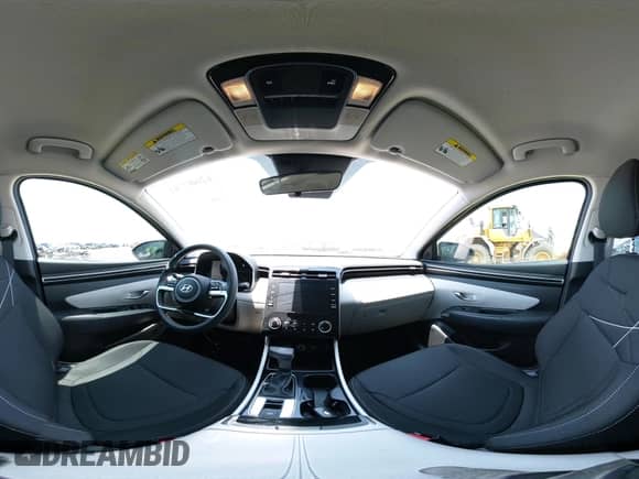 2024 Hyundai Tucson SE z VIN 5NMJA3DE8RH411703, wystawiony jako IAAI lot #42607762 z przebiegiem 19 220 mil mil oraz . Historia ofert i sprzedaży dostępna na DreamBid. Obrazek 18.