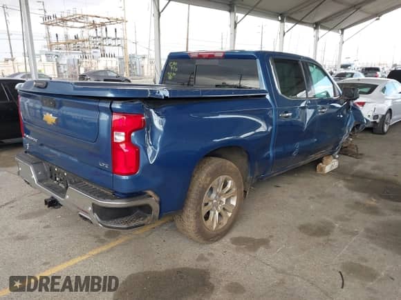 2024 Chevrolet Silverado 1500 LTZ с VIN 1GCUDGEL8RZ305935, выставлен на аукционе IAAI как лот 41946168 с пробегом 17 699 миль миль и . История ставок и продаж доступна на DreamBid. Изображение 4.
