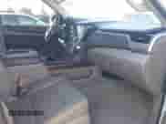 2018 Chevrolet Suburban LT с VIN 1GNSKHKC5JR246118, выставлен на аукционе IAAI как лот 43229018 с пробегом 62 292 миль миль и . История ставок и продаж доступна на DreamBid. Изображение 5.