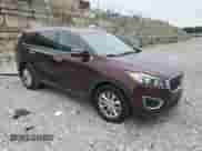 2018 Kia Sorento LX with VIN 5XYPGDA56JG372188, listed as a Copart auction lot 69754725 with 139,899 mi miles and Clean title. Bid and sale history available at DreamBid. Image 4.