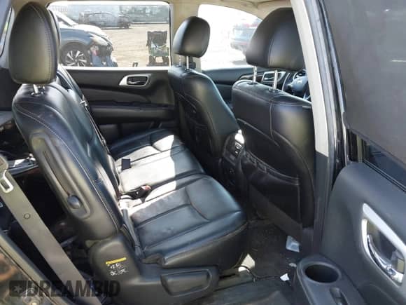 2014 Nissan Pathfinder SL with VIN 5N1AR2MM9EC729747, listed as a IAAI auction lot 42433221 with 172,685 mi miles and . Bid and sale history available at DreamBid. Image 8.