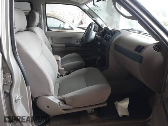 2003 Nissan Frontier XE z VIN 1N6ED27Y73C462332, wystawiony jako IAAI lot #42754578 z przebiegiem 178 230 mil mil oraz . Historia ofert i sprzedaży dostępna na DreamBid. Obrazek 5.