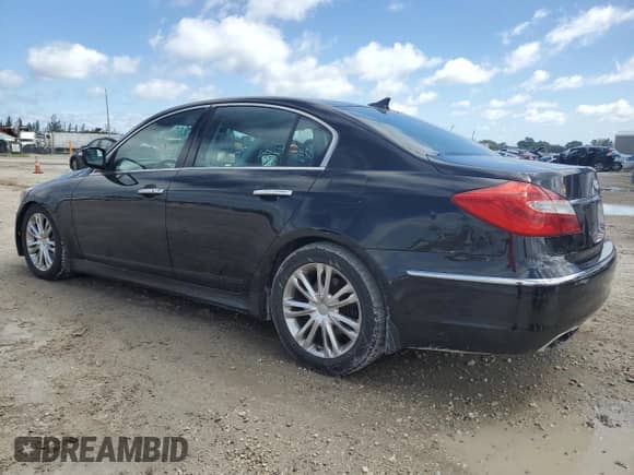 2012 Hyundai Genesis 3.8L с VIN KMHGC4DD8CU200918, выставлен на аукционе Copart как лот 84780635 с пробегом 117 069 миль миль и На запчасти • Non repairable. История ставок и продаж доступна на DreamBid. Изображение 2.