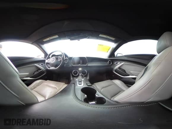 2016 Chevrolet Camaro 2SS с VIN 1G1FH3D71G0192916, выставлен на аукционе IAAI как лот 40949180 с пробегом 115 553 миль миль и . История ставок и продаж доступна на DreamBid. Изображение 19.