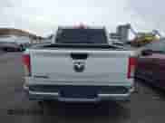 2024 Ram 1500 Big Horn z VIN 1C6SRFFT6RN115065, wystawiony jako IAAI lot #41997639 z przebiegiem 15 453 mil mil oraz . Historia ofert i sprzedaży dostępna na DreamBid. Obrazek 17.