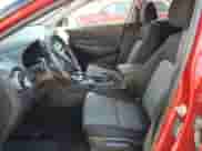 2020 Hyundai Kona SEL z VIN KM8K2CAA5LU596730, wystawiony jako Copart lot #74010864 z przebiegiem 108 898 mil mil oraz Szkoda całkowita • Salvage title. Historia ofert i sprzedaży dostępna na DreamBid. Obrazek 7.