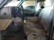 2000 Chevrolet Suburban LS с VIN 3GNEC16TXYG182180, выставлен на аукционе Copart как лот 78740614 с пробегом 280 894 миль миль и Списание • Salvage title. История ставок и продаж доступна на DreamBid. Изображение 7.