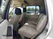 2006 Ford Explorer Limited z VIN 1FMEU65E76UB66305, wystawiony jako IAAI lot #43040375 z przebiegiem 153 140 mil mil oraz . Historia ofert i sprzedaży dostępna na DreamBid. Obrazek 8.