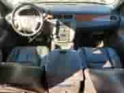 2008 GMC Sierra 1500 SLT z VIN 3GTEK13J78G270666, wystawiony jako Copart lot #85544295 z przebiegiem 255 296 mil mil oraz Czysty tytuł • Clean title. Historia ofert i sprzedaży dostępna na DreamBid. Obrazek 8.