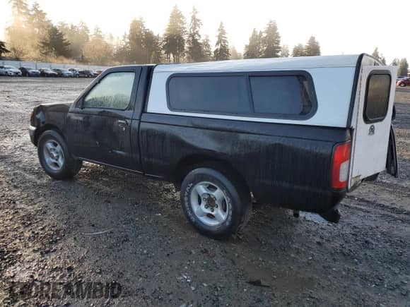 1998 Nissan Frontier XE z VIN 1N6DD21S7WC347623, wystawiony jako Copart lot #45347025 z przebiegiem 176 093 mil mil oraz Szkoda całkowita • Salvage title. Historia ofert i sprzedaży dostępna na DreamBid. Obrazek 2.