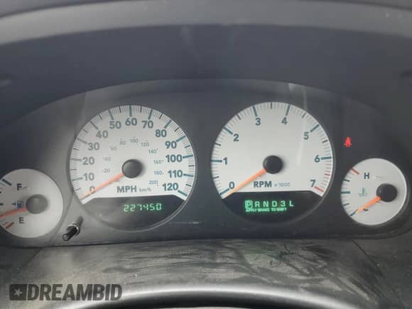 2005 Dodge Caravan SXT z VIN 1D4GP45R45B251112, wystawiony jako Copart lot #80945735 z przebiegiem 227 450 mil mil oraz Szkoda całkowita • Salvage title. Historia ofert i sprzedaży dostępna na DreamBid. Obrazek 9.