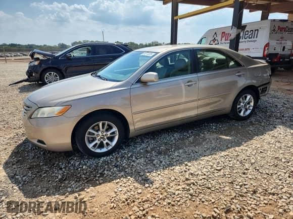 2007 Toyota Camry LE with VIN 4T1BE46K27U081849, listed as a Copart auction lot 81277225 with 267,472 mi miles and Salvage title. Bid and sale history available at DreamBid. Image 1.