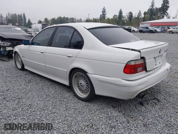 2002 BMW 5 Series 530i с VIN WBADT63402CH93439, выставлен на аукционе IAAI как лот 43112035 с пробегом Не указан миль и . История ставок и продаж доступна на DreamBid. Изображение 3.