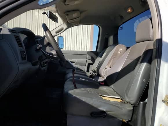 2006 Dodge 2500 SLT with VIN 3D7KR26D26G190771, listed as a Copart auction lot 46634455 with 165,788 mi miles and Clean title. Bid and sale history available at DreamBid. Image 7.