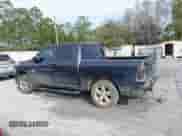 2018 Ram 1500 Express z VIN 1C6RR6KT4JS340854, wystawiony jako IAAI lot #41679041 z przebiegiem 127 652 mil mil oraz . Historia ofert i sprzedaży dostępna na DreamBid. Obrazek 14.