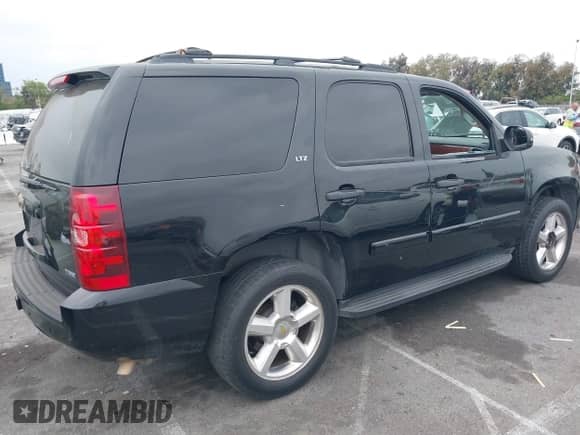 2008 Chevrolet Tahoe 3LT с VIN 1GNFC13078J196101, выставлен на аукционе IAAI как лот 42359968 с пробегом 221 075 миль миль и . История ставок и продаж доступна на DreamBid. Изображение 4.
