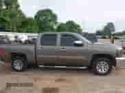 2013 Chevrolet Silverado 1500 LS z VIN 3GCPCREA1DG329917, wystawiony jako IAAI lot #42269536 z przebiegiem 151 636 mil mil oraz . Historia ofert i sprzedaży dostępna na DreamBid. Obrazek 13.
