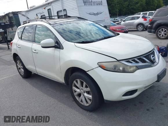 2011 Nissan Murano SV z VIN JN8AZ1MW8BW177415, wystawiony jako IAAI lot #42901507 z przebiegiem 112 335 mil mil oraz . Historia ofert i sprzedaży dostępna na DreamBid. Obrazek 1.