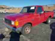 1988 Ford F-150 z VIN 1FTDF15YXJPA77780, wystawiony jako IAAI lot #43530580 z przebiegiem 315 882 mil mil oraz . Historia ofert i sprzedaży dostępna na DreamBid. Obrazek 2.