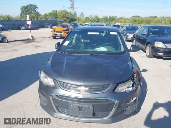 2019 Chevrolet Sonic Premier с VIN 1G1JF5SB1K4124541, выставлен на аукционе IAAI как лот 43246007 с пробегом 87 561 миль миль и . История ставок и продаж доступна на DreamBid. Изображение 12.