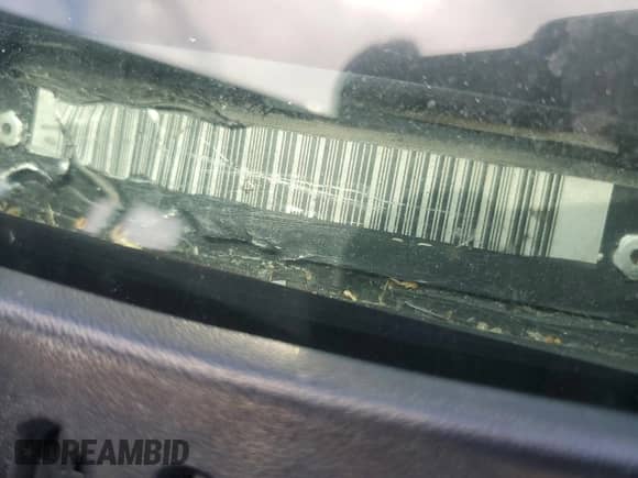 2005 GMC Sierra 1500 SLT z VIN 2GTEC13T351389897, wystawiony jako Copart lot #56167155 z przebiegiem 308 224 mil mil oraz Szkoda całkowita • Salvage title. Historia ofert i sprzedaży dostępna na DreamBid. Obrazek 13.