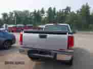 2011 GMC Sierra 1500 Work Truck z VIN 1GTN2TEA6BZ184958, wystawiony jako IAAI lot #42874958 z przebiegiem 63 439 mil mil oraz . Historia ofert i sprzedaży dostępna na DreamBid. Obrazek 16.