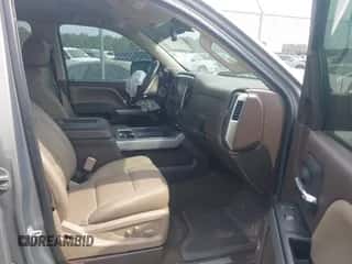 2017 Chevrolet Silverado 1500 LTZ z VIN 3GCUKSEC7HG212377, wystawiony jako IAAI lot #43244131 z przebiegiem 73 165 mil mil oraz . Historia ofert i sprzedaży dostępna na DreamBid. Obrazek 5.