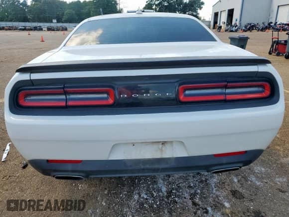 2015 Dodge Challenger SXT with VIN 2C3CDZAG1FH873881, listed as a Copart auction lot 81656795 with 116,056 mi miles and Salvage title. Bid and sale history available at DreamBid. Image 6.