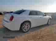 2017 Chrysler 300 C с VIN 2C3CCAKG4HH591336, выставлен на аукционе Copart как лот 64665925 с пробегом 101 512 миль миль и Списание • Salvage title. История ставок и продаж доступна на DreamBid. Изображение 3.