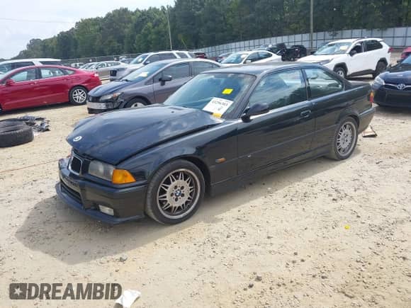 1995 BMW M3 с VIN WBSBF0328SEN91567, выставлен на аукционе IAAI как лот 43296303 с пробегом 92 798 миль миль и . История ставок и продаж доступна на DreamBid. Изображение 2.