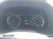 2018 Hyundai Kona SE z VIN KM8K1CAA5JU157849, wystawiony jako IAAI lot #42687440 z przebiegiem 63 326 mil mil oraz . Historia ofert i sprzedaży dostępna na DreamBid. Obrazek 7.