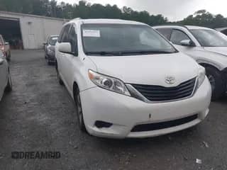 2013 Toyota Sienna LE AAS with VIN 5TDKK3DC6DS307992, listed as a IAAI auction lot 42975957 with Not provided miles and . Bid and sale history available at DreamBid. Image 1.