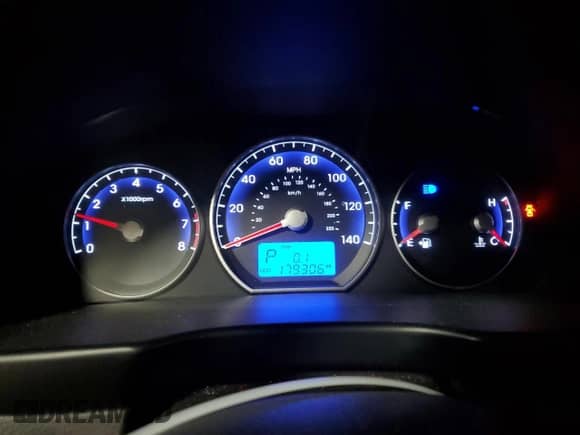 2012 Hyundai Santa Fe Limited с VIN 5XYZK4AG9CG148019, выставлен на аукционе Copart как лот 57613035 с пробегом 179 306 миль миль и На запчасти • Non repairable. История ставок и продаж доступна на DreamBid. Изображение 9.